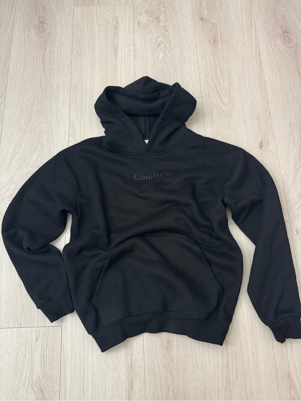 Comfrt Script Black Hooded Sweatshirt Mens Size M Minimalist Pullover Hoodie